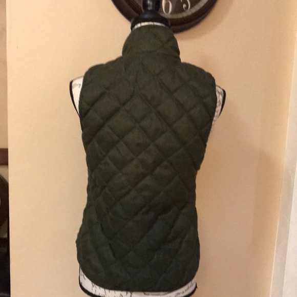OLD NAVY VEST. Size: XS/TP Dark Green. #399/B - Picture 4 of 9